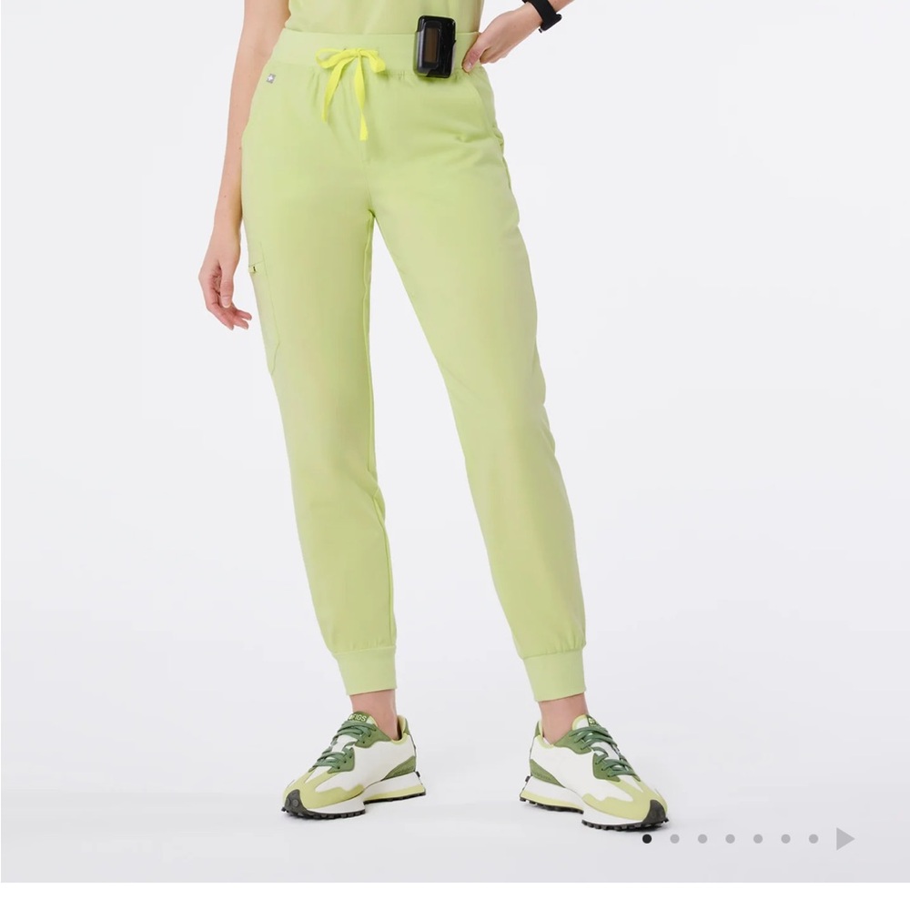 🎾NWT FIGS XL scrub pants